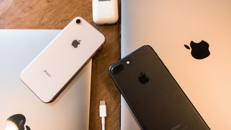 Як купити iPhone або Mac на Apple.com у США й доставити в Україну