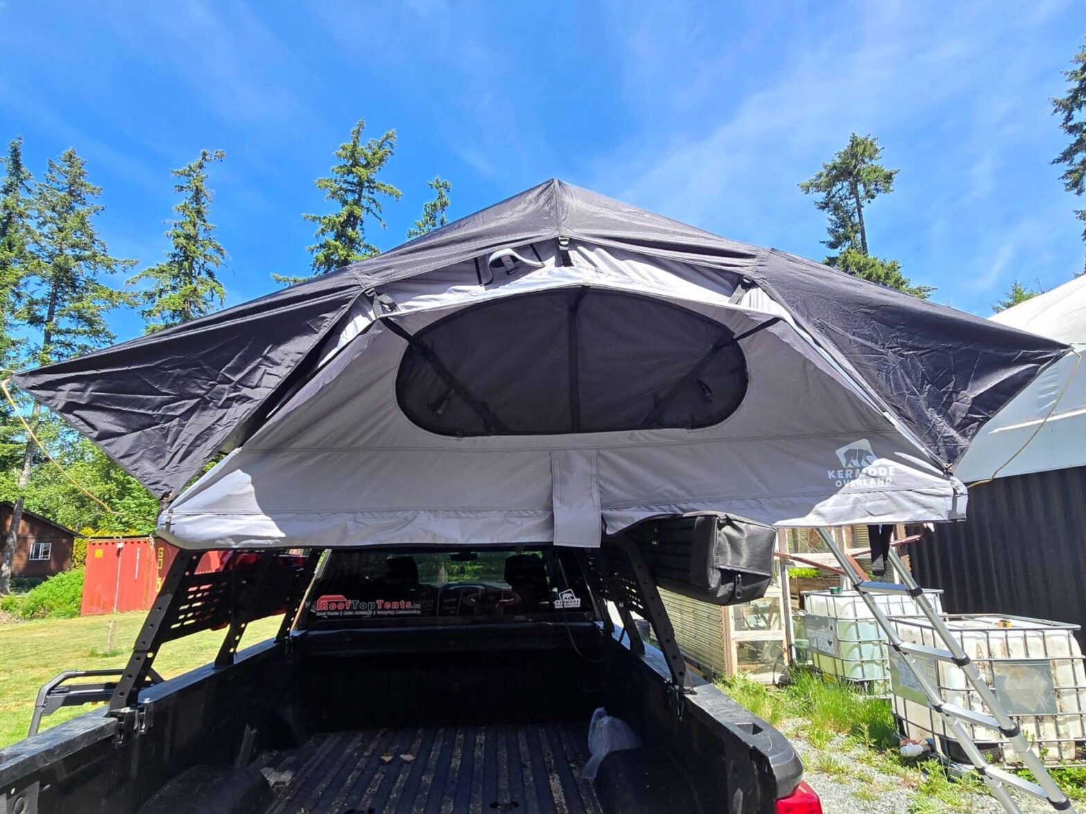 Rooftop Tents Canada - логотип інтернет-магазину
