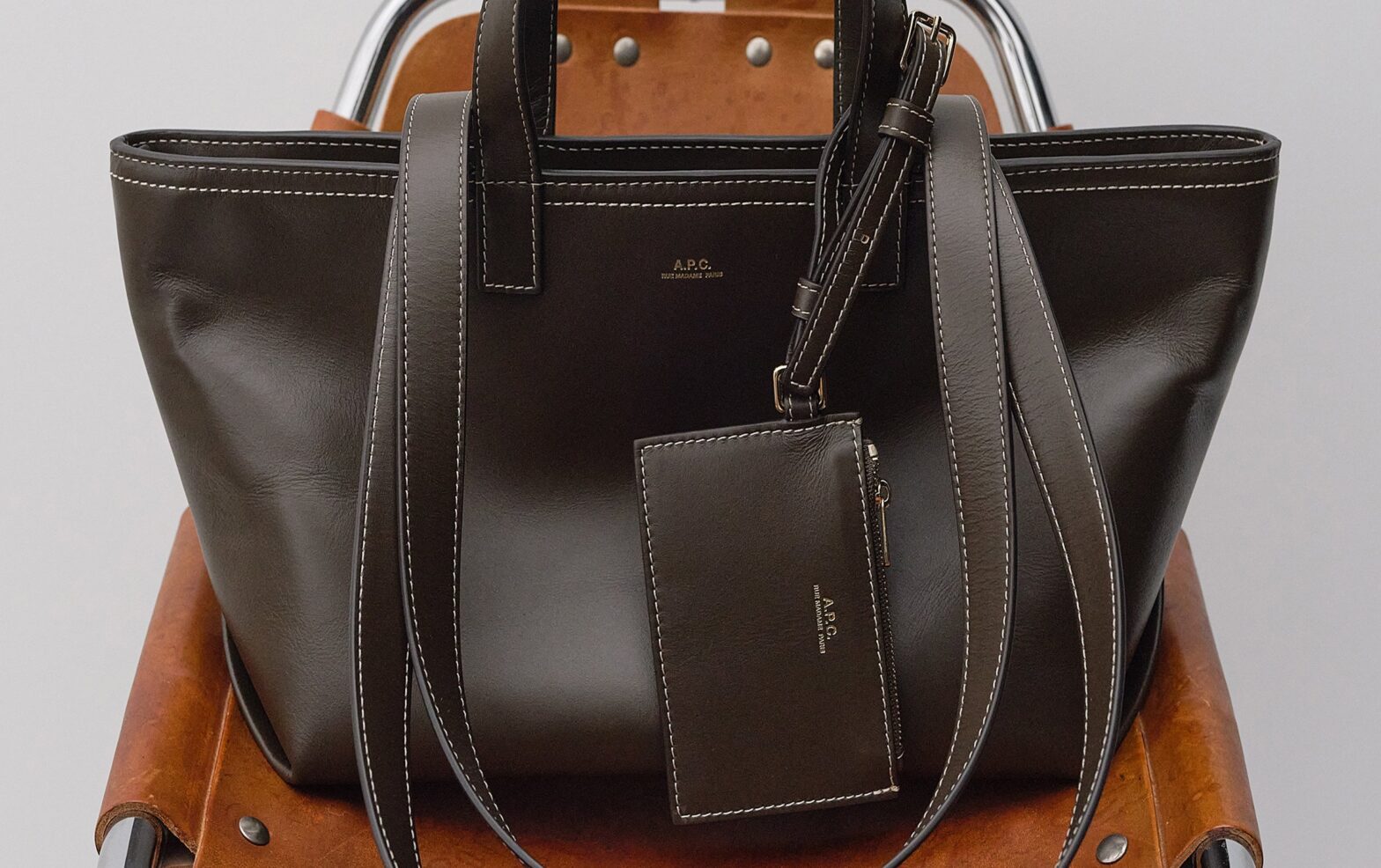 A.P.C. France - логотип інтернет-магазину